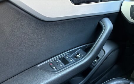 Audi A4, 2018 год, 2 400 000 рублей, 16 фотография