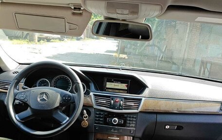 Mercedes-Benz E-Класс, 2009 год, 1 130 000 рублей, 6 фотография