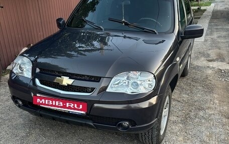 Chevrolet Niva I рестайлинг, 2014 год, 710 000 рублей, 4 фотография