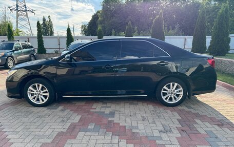 Toyota Camry, 2014 год, 1 980 000 рублей, 2 фотография