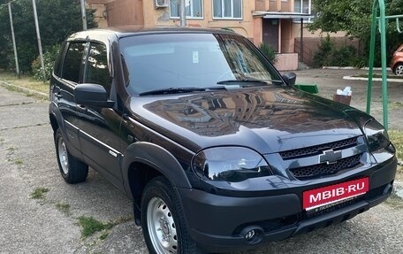 Chevrolet Niva I рестайлинг, 2011 год, 640 000 рублей, 1 фотография