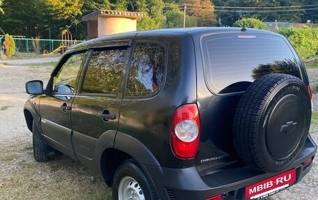 Chevrolet Niva I рестайлинг, 2011 год, 640 000 рублей, 6 фотография