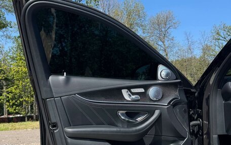 Mercedes-Benz E-Класс AMG, 2018 год, 7 500 000 рублей, 33 фотография