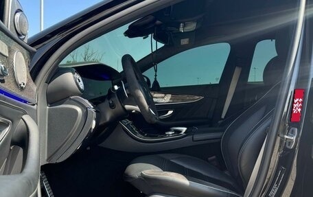 Mercedes-Benz E-Класс AMG, 2018 год, 7 500 000 рублей, 29 фотография