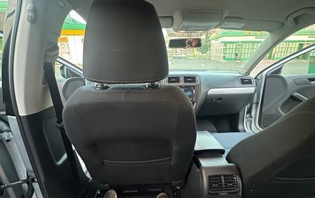 Volkswagen Jetta VI, 2013 год, 1 150 000 рублей, 13 фотография