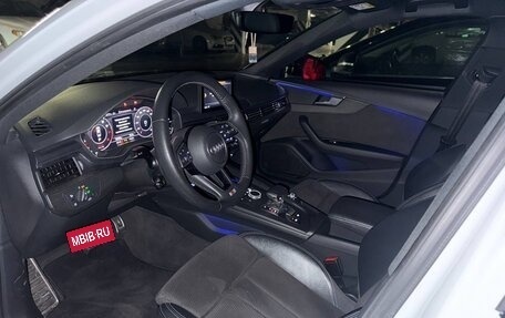 Audi A4, 2019 год, 2 660 000 рублей, 5 фотография