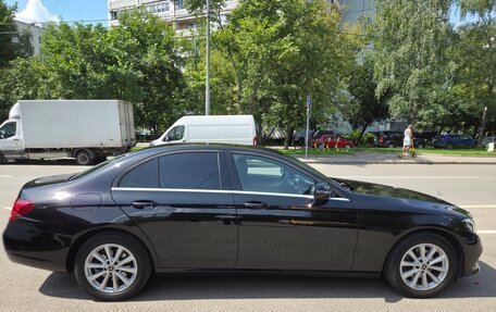 Mercedes-Benz E-Класс, 2019 год, 1 980 000 рублей, 8 фотография