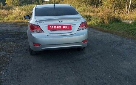 Hyundai Solaris II рестайлинг, 2012 год, 1 150 000 рублей, 7 фотография