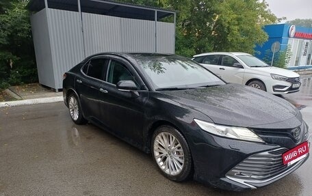 Toyota Camry, 2020 год, 2 400 000 рублей, 2 фотография