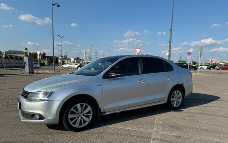Volkswagen Jetta VI, 2013 год, 1 200 000 рублей, 2 фотография