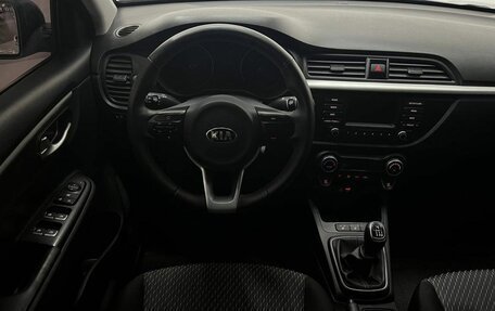KIA Rio IV, 2019 год, 1 300 000 рублей, 10 фотография