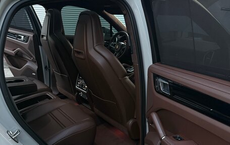 Porsche Cayenne III, 2022 год, 13 000 000 рублей, 3 фотография