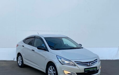 Hyundai Solaris II рестайлинг, 2014 год, 955 000 рублей, 3 фотография