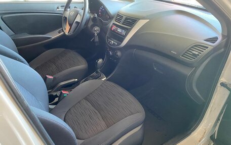 Hyundai Solaris II рестайлинг, 2014 год, 955 000 рублей, 14 фотография