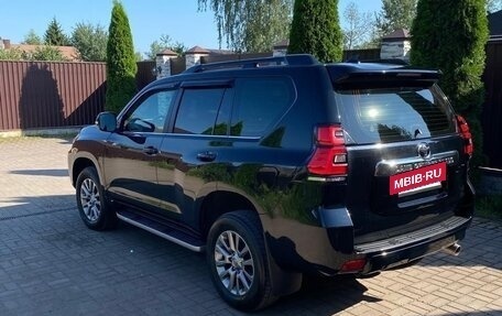Toyota Land Cruiser Prado 150 рестайлинг 2, 2019 год, 4 800 000 рублей, 3 фотография