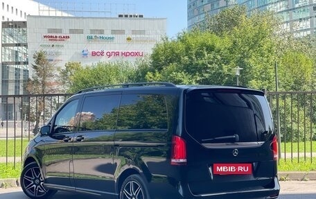 Mercedes-Benz V-Класс, 2022 год, 7 900 000 рублей, 3 фотография