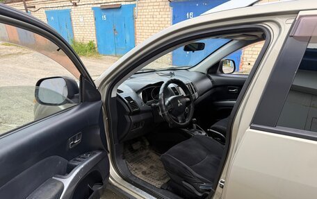 Mitsubishi Outlander III рестайлинг 3, 2007 год, 1 170 000 рублей, 9 фотография