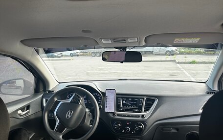 Hyundai Solaris II рестайлинг, 2021 год, 1 400 000 рублей, 19 фотография