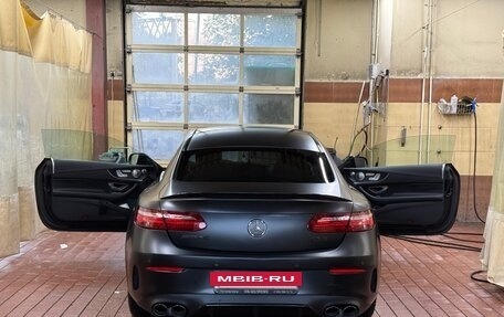 Mercedes-Benz E-Класс, 2017 год, 4 950 000 рублей, 19 фотография