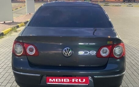 Volkswagen Passat B6, 2006 год, 700 000 рублей, 2 фотография