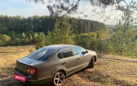 Volkswagen Passat B6, 2006 год, 700 000 рублей, 13 фотография