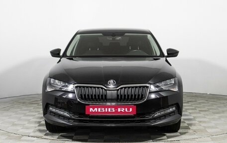 Skoda Superb III рестайлинг, 2020 год, 2 380 000 рублей, 2 фотография