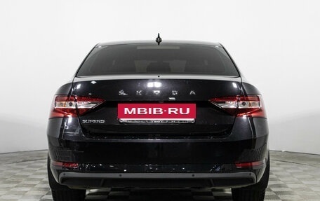 Skoda Superb III рестайлинг, 2020 год, 2 380 000 рублей, 6 фотография