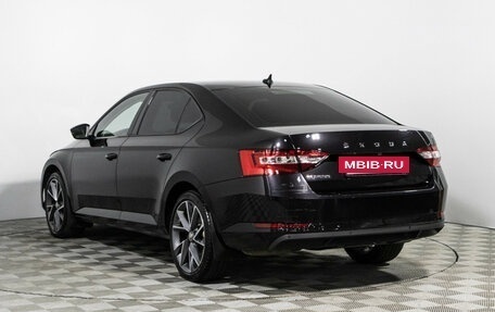 Skoda Superb III рестайлинг, 2020 год, 2 380 000 рублей, 7 фотография