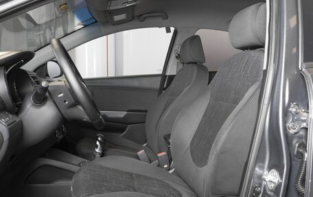 KIA Rio III рестайлинг, 2013 год, 851 200 рублей, 11 фотография