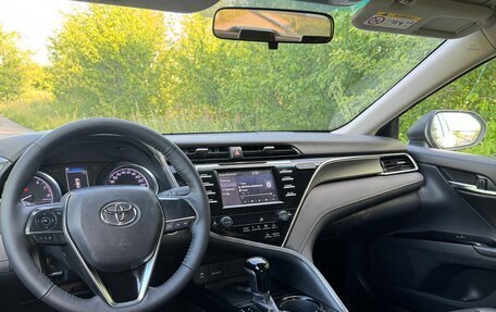 Toyota Camry, 2019 год, 1 850 000 рублей, 7 фотография