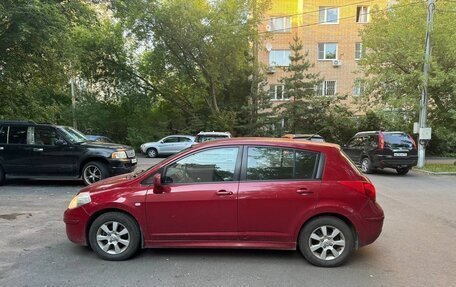 Nissan Tiida, 2010 год, 850 000 рублей, 3 фотография