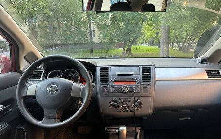 Nissan Tiida, 2010 год, 850 000 рублей, 9 фотография