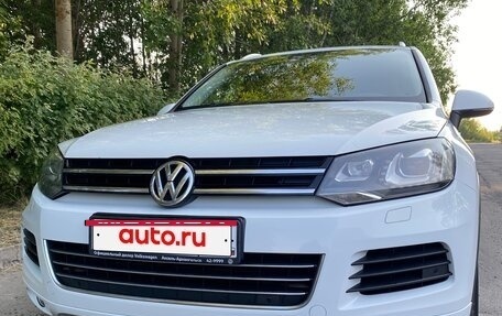 Volkswagen Touareg III, 2014 год, 2 590 000 рублей, 2 фотография