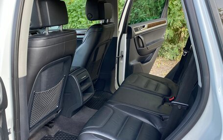 Volkswagen Touareg III, 2014 год, 2 590 000 рублей, 16 фотография