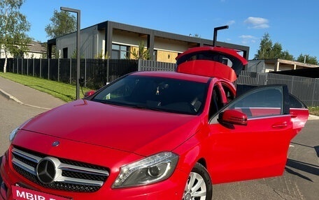 Mercedes-Benz A-Класс, 2015 год, 1 600 000 рублей, 3 фотография