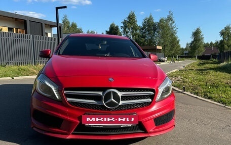 Mercedes-Benz A-Класс, 2015 год, 1 600 000 рублей, 4 фотография