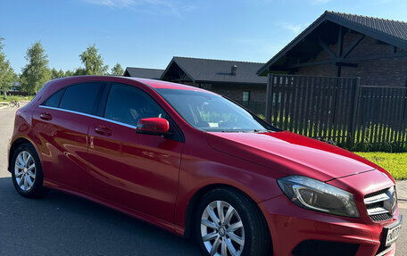 Mercedes-Benz A-Класс, 2015 год, 1 600 000 рублей, 10 фотография