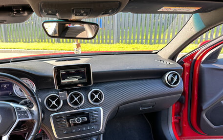 Mercedes-Benz A-Класс, 2015 год, 1 600 000 рублей, 15 фотография