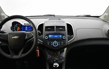 Chevrolet Aveo III, 2014 год, 635 000 рублей, 5 фотография