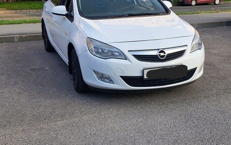 Opel Astra J, 2010 год, 610 000 рублей, 4 фотография