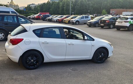 Opel Astra J, 2010 год, 610 000 рублей, 7 фотография