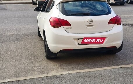 Opel Astra J, 2010 год, 610 000 рублей, 10 фотография