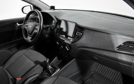 Hyundai Solaris II рестайлинг, 2021 год, 950 000 рублей, 12 фотография