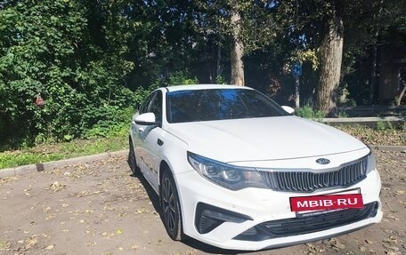 KIA Optima IV, 2018 год, 2 200 000 рублей, 3 фотография