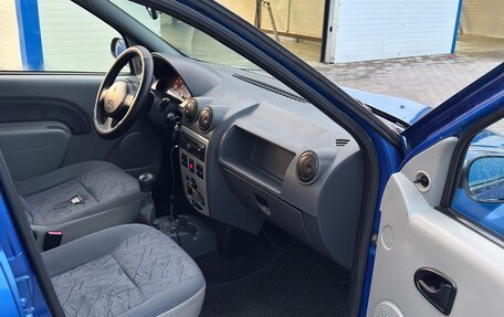 Renault Logan I, 2005 год, 280 000 рублей, 7 фотография