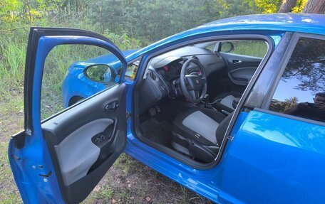 SEAT Ibiza IV рестайлинг 2, 2012 год, 560 000 рублей, 4 фотография