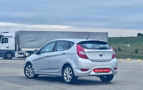 Hyundai Solaris II рестайлинг, 2012 год, 925 000 рублей, 7 фотография