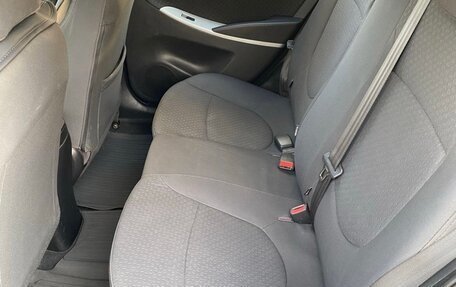 Hyundai Solaris II рестайлинг, 2012 год, 925 000 рублей, 15 фотография
