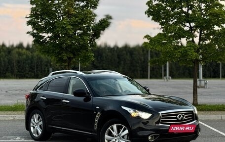 Infiniti QX70, 2016 год, 2 495 000 рублей, 3 фотография