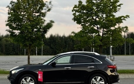 Infiniti QX70, 2016 год, 2 495 000 рублей, 8 фотография